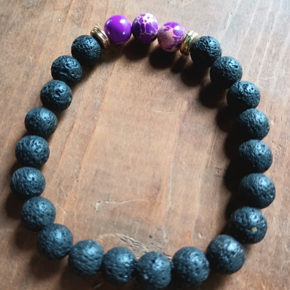 Natural Deep Amathyst & Lava Stones Unisex Bracelet - Picture 3 of 5